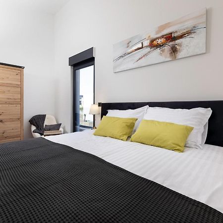 Luxury Villa Adria Apartments Krk Town Dış mekan fotoğraf