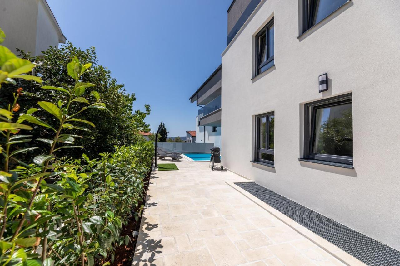 Luxury Villa Adria Apartments Krk Town Dış mekan fotoğraf