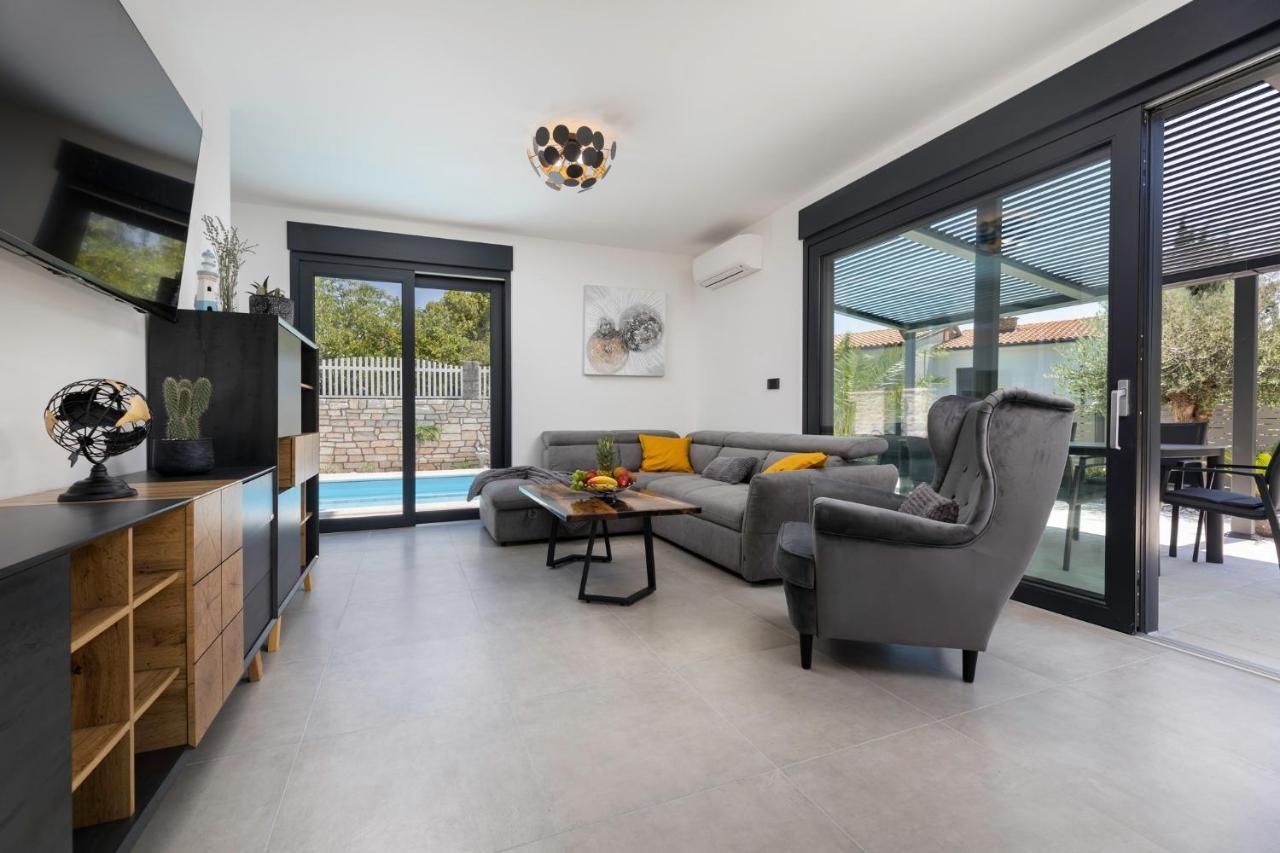 Luxury Villa Adria Apartments Krk Town Dış mekan fotoğraf