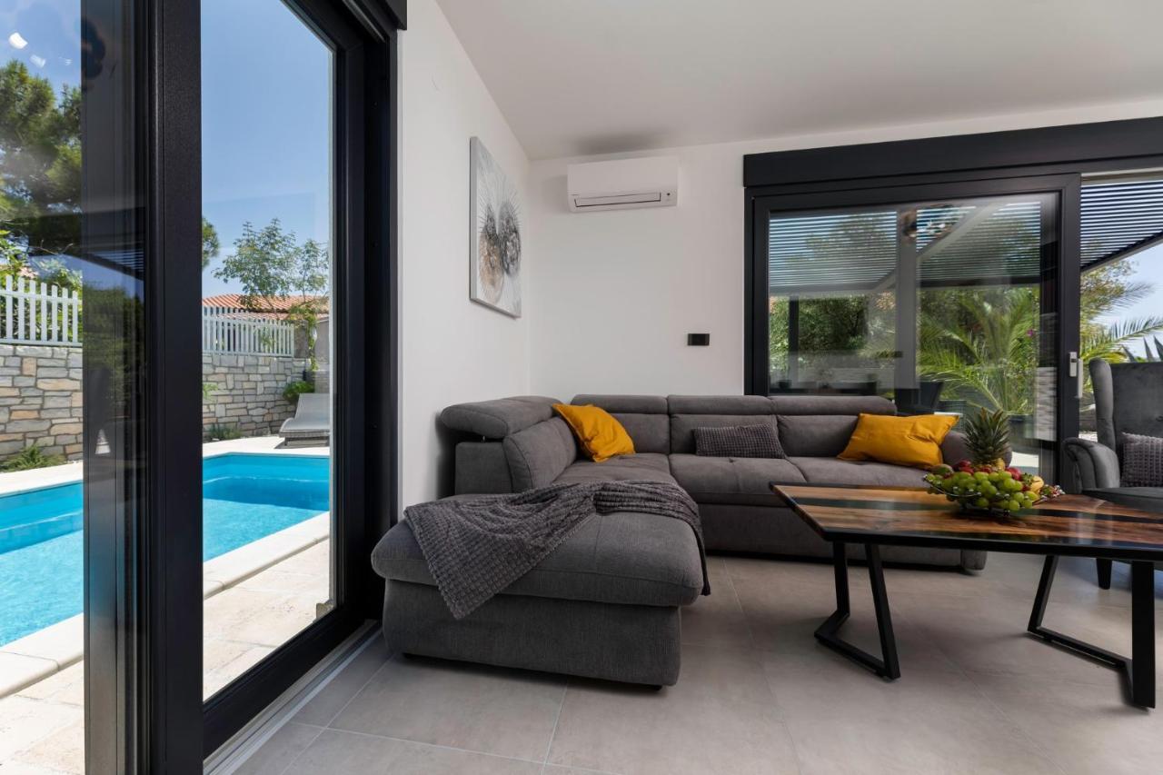 Luxury Villa Adria Apartments Krk Town Dış mekan fotoğraf