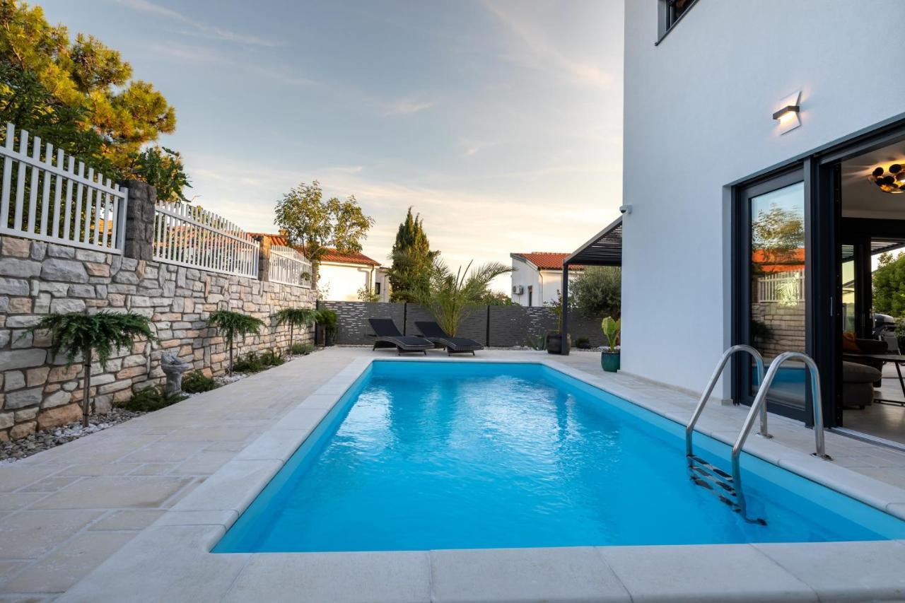 Luxury Villa Adria Apartments Krk Town Dış mekan fotoğraf