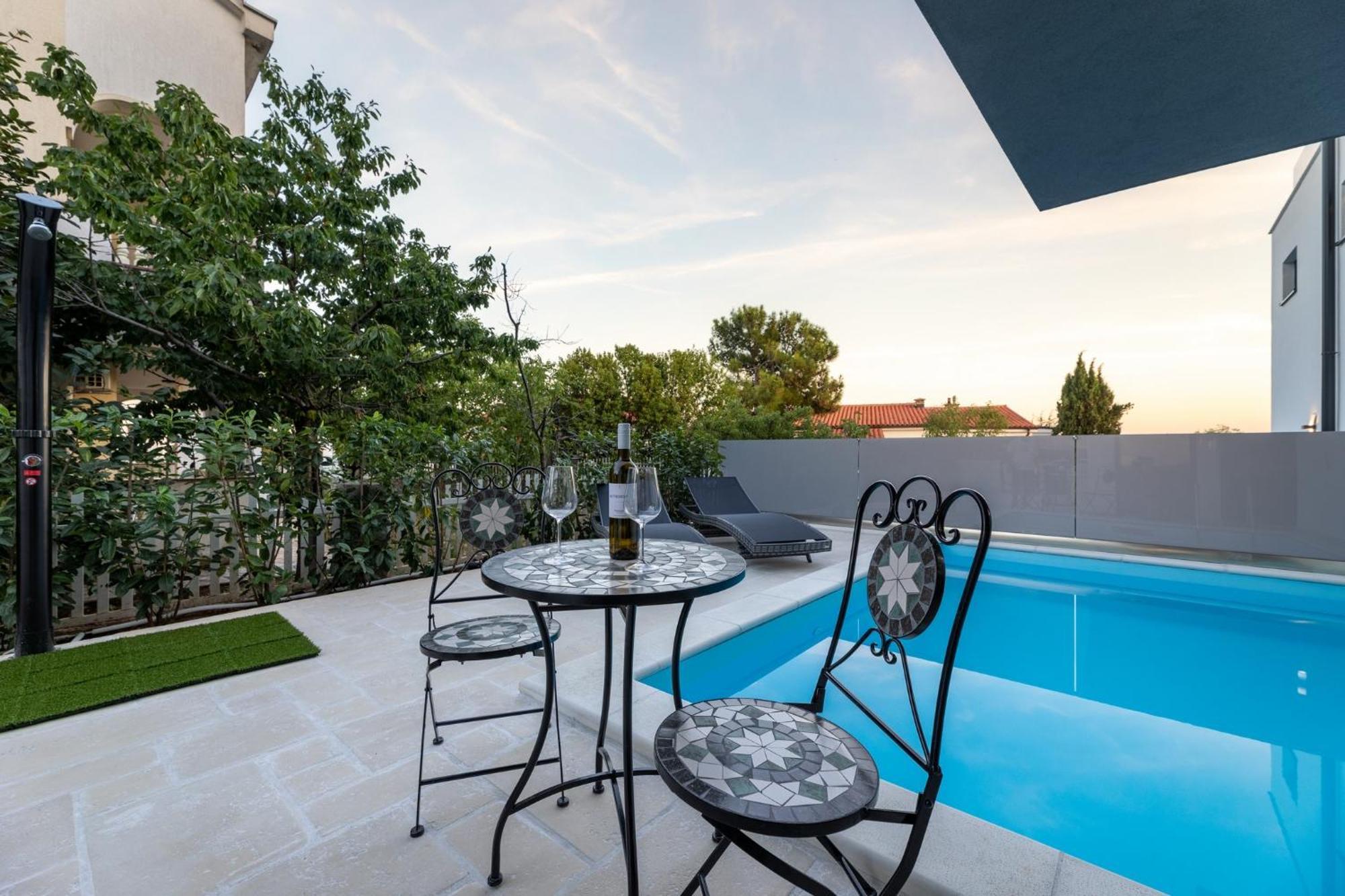 Luxury Villa Adria Apartments Krk Town Dış mekan fotoğraf